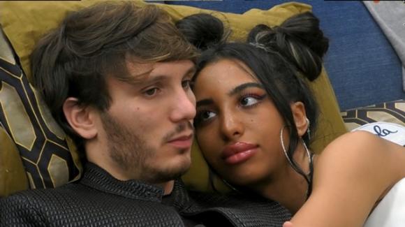 La coppia alla fine si è lasciata, arriva la confessione: ecco perchè