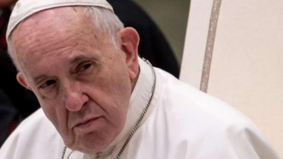 Il papa sta male, la notizia fa subito il giro del mondo