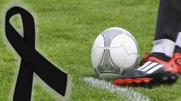 Calcio sotto choc, non ci si può credere, l’attaccante Lukoki è morto