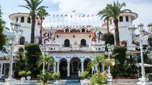 Matrimonio da sogno per il vip: oltre 500 invitati al Castello delle Cerimonie