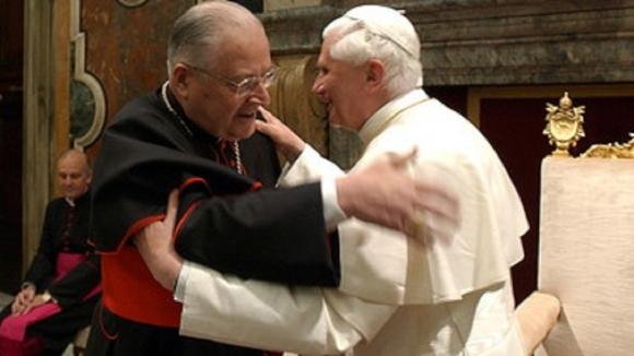 Vaticano, il triste annuncio è appena arrivato: è morto nella notte