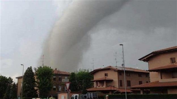Meteo, tornado in Italia dopo il caldo record: paura nel paese
