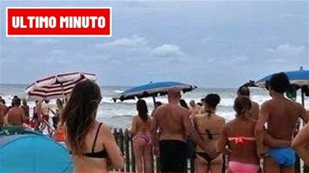 Italia, dramma in spiaggia: bagnanti sotto choc