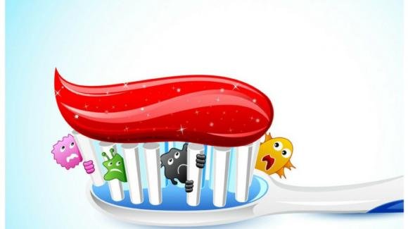 7 errori che commettiamo tutti quando conserviamo lo spazzolino da denti