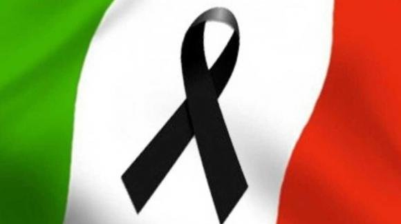 Italia in lutto, un malore improvviso: è morto nel letto dell’hotel