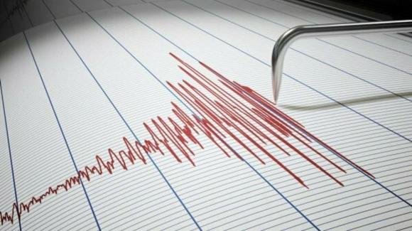 Italia, scossa di terremoto pochi minuti fa: i primi aggiornamenti