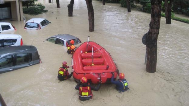 Alluvione Marche, sale il numero delle vittime: è corsa contro il tempo