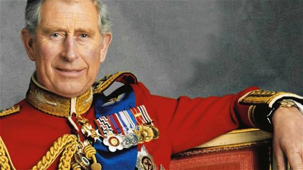 “Re Carlo ha tradito anche Camilla”: scandalo per la Royal Family, viene alla luce la terza donna