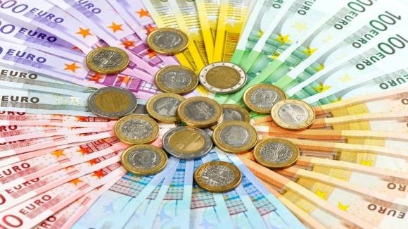 Nuovo bonus da 450€ per gli Italiani: ecco a chi spetta