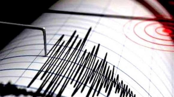 Forte scossa di terremoto 6.4, i primi aggiornamenti