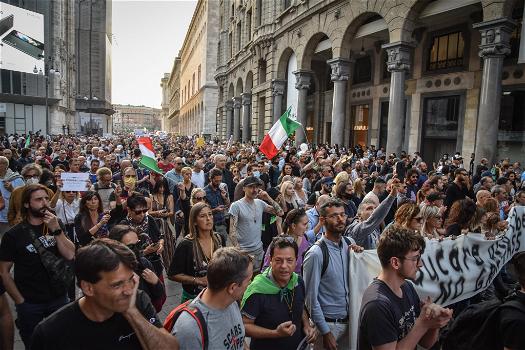 Tutta Italia scende in piazza: “Blocchiamo tutto”