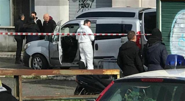 Sparatoria in Italia, uccise tre donne: ecco cosa sta succedendo