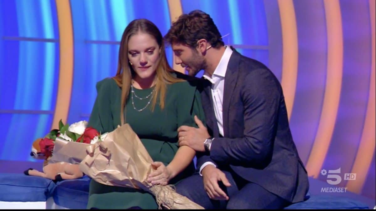 C’è posta per te, la terribile storia di Alessia che scoppia in lacrime