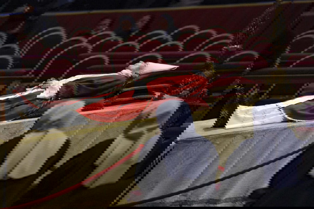 Papa Ratzinger, ecco cosa c'è all'interno della bara