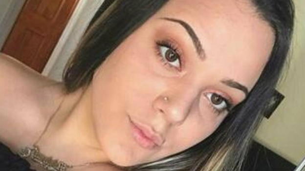 Incinta di 7 mesi muore in un incidente d’auto: la scoperta choc in auto