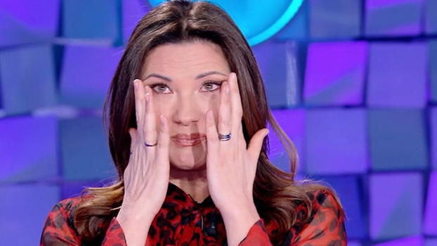 Giovanna Civitillo, il triste annuncio in diretta tv: “Con Amadeus è finita..”