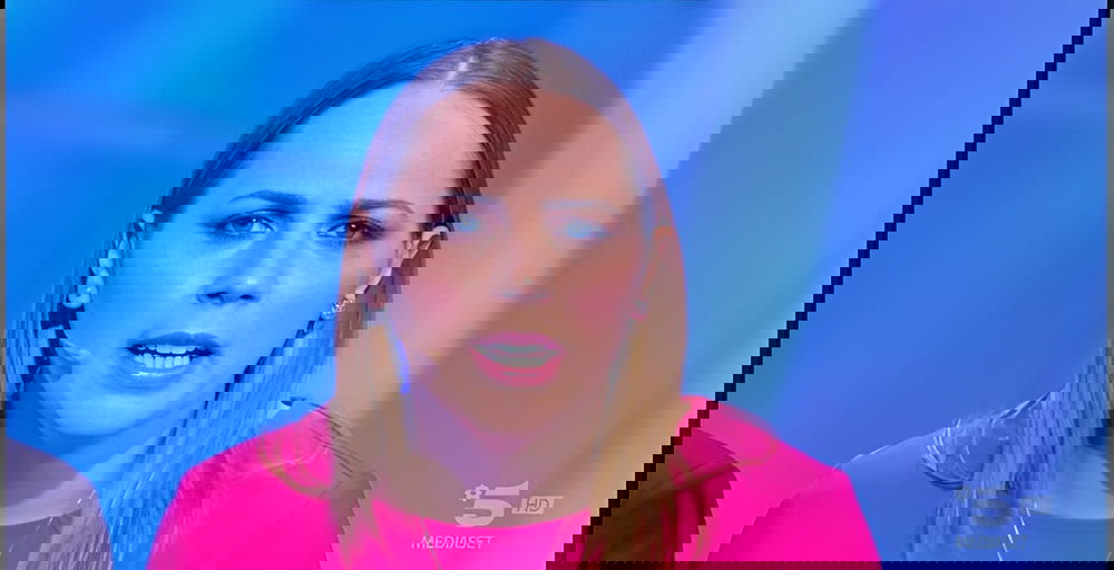 C’è posta per te, dopo la prima volta Emanuela ci ripensa ed accade l’impensabile