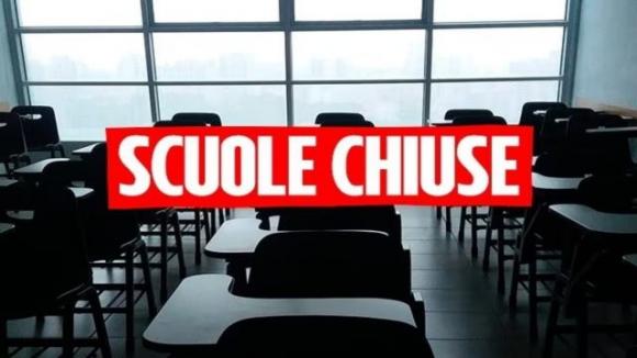 Scuole di ogni ordine e grado chiuse: l’ordinanza