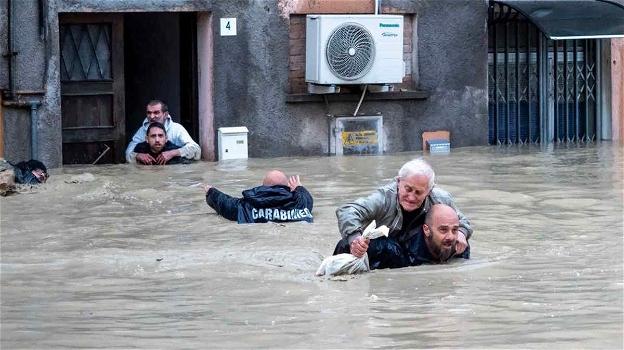 Alluvione Emilia Romagna, sale il numero delle vittime: è corsa contro il tempo