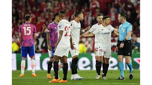 Siviglia – Juventus: "La partita si deve ripetere, errore tecnico sulla regola 12"