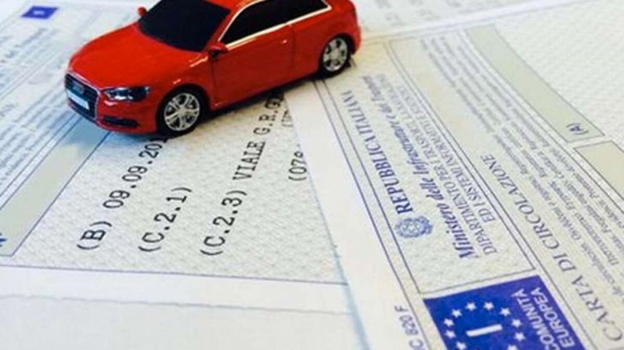 Governo Meloni, "Bollo auto": ecco cosa sta succedendo