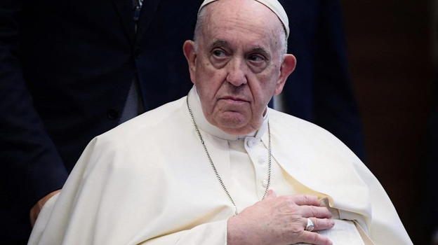 Papa Francesco, è successo poco fa: su tutte le furie con una donna