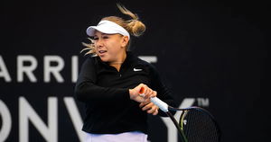 Amanda_Anisimova_-_2023_Adelaide_International_2_-_Day_1-DSC_3347