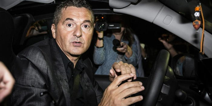Teo Mammuccari rompe il silenzio: “Ora parlo io, ecco cosa mi hanno fatto a Le Iene”