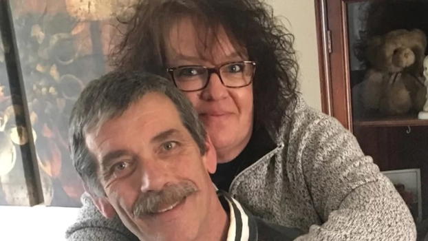Marito e moglie muoiono lo stesso giorno a poche ore di distanza