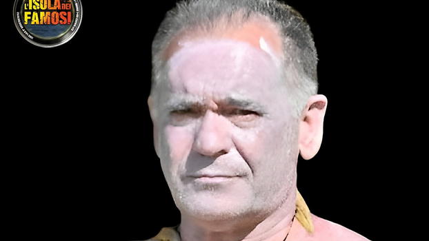 Cecchi Paone choc: “Mai visto niente del genere, c’è un uomo con un p…”