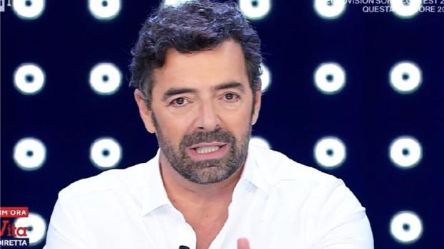 Alberto Matano su tutte le furie: gelo in diretta Tv