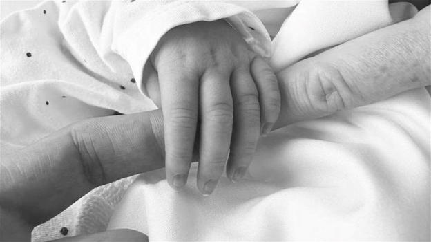 "Benvenuta piccola Sole". Il famoso vip italiano diventa papà per la prima volta