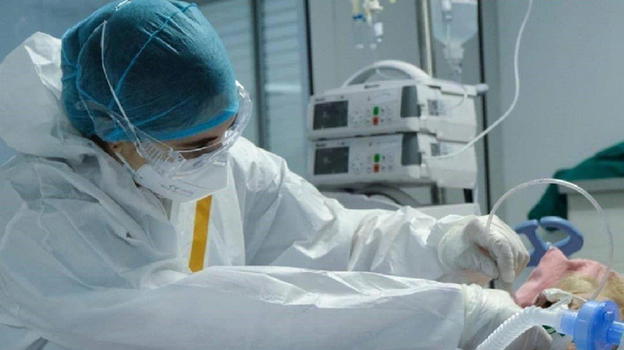 "Stadio terminale". La diagnosi all’amatissimo presentatore che lascia la famiglia