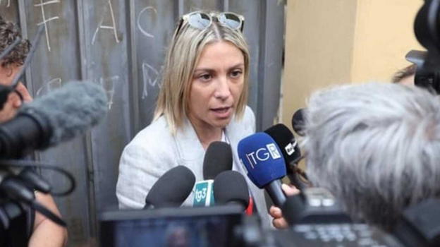 Bimba sparita a Firenze, l’avvocata di famiglia rinuncia al mandato