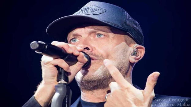 "Ciao Max". La notizia improvvisa sul mito della musica italiana
