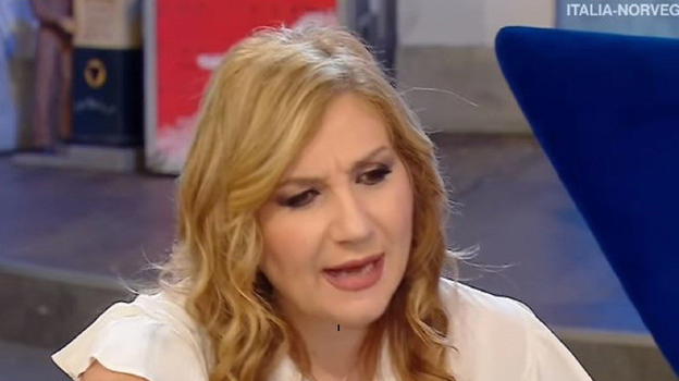 Jasmine Carrisi, cala il gelo in studio da Serena Bortone: "Vi svelo una cosa su Romina Power, lei si è.."