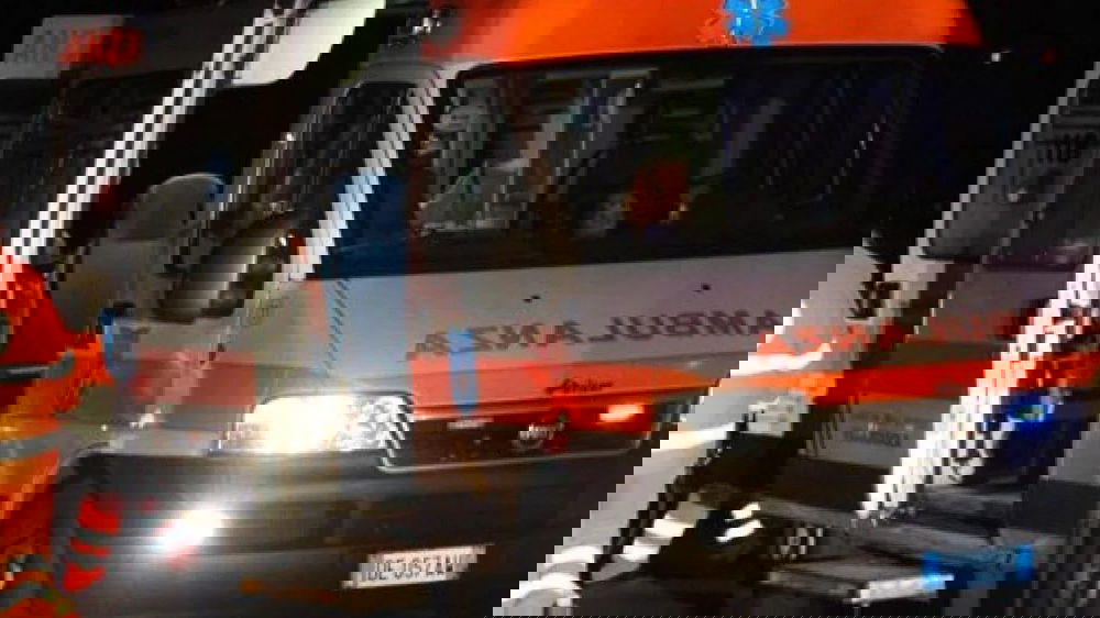 A Napoli il 118 senza 6 ambulanze, costretto a chiamare equipaggi da altri  territori