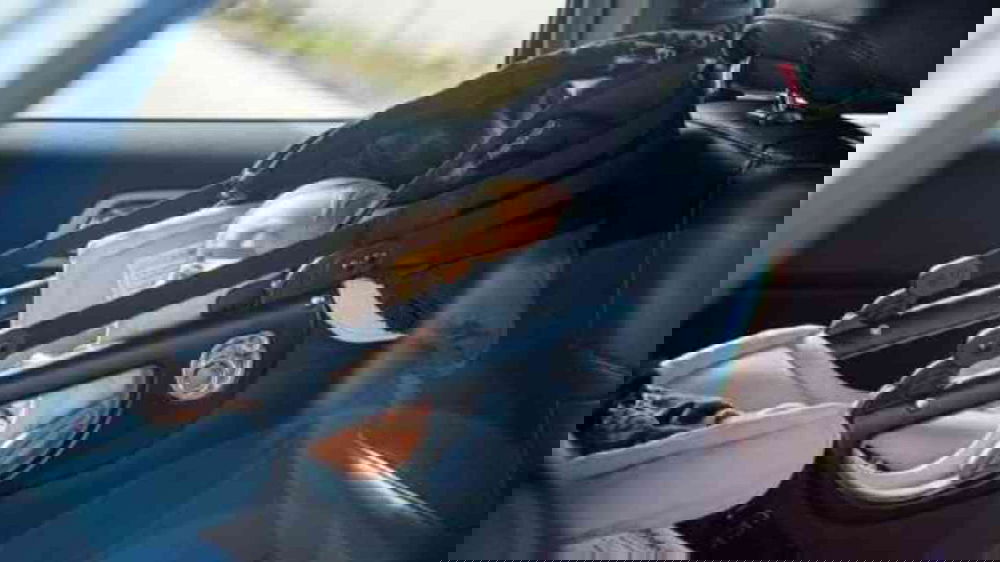 Bambina di un anno muore dimenticata in auto, parla il padre - Business.it
