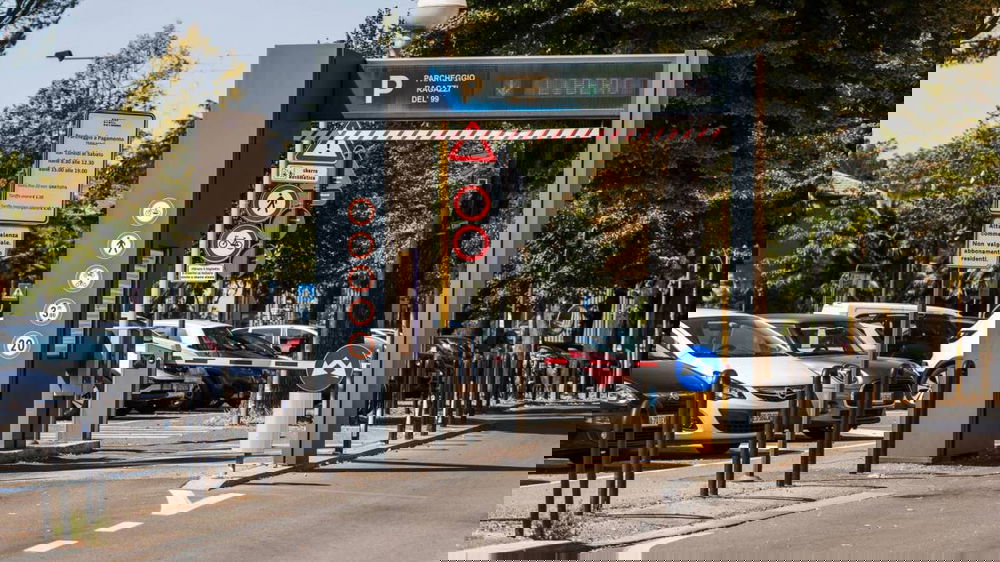 Imola, Avvio del sistema Telepass nei parcheggi a sbarre di Guerrazzi, Ragazzi del 99 e Centro Città - Area Blu
