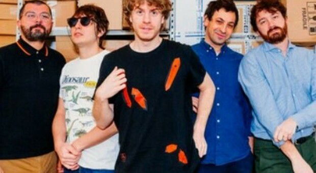 Matteo Romagnoli, chi era l'autore e manager de Lo Stato Sociale morto a 43 anni: aveva prodotto “Una vita in vacanza”