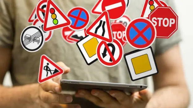 Nuovo Codice della strada, sarà obbligatorio dalle 19:00