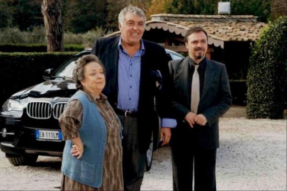 Maurizio Mattioli, portato via in manette: la pesante accusa