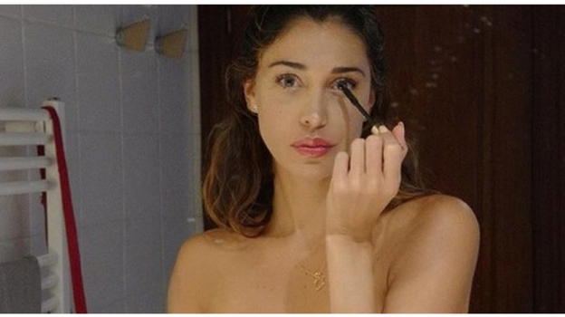 Belen Rodriguez e Stefano De Martino, la scoperta nel bagno