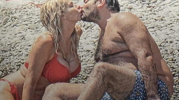 Valeria Marini beccata con la sua nuova fiamma: lo avete riconosciuto?