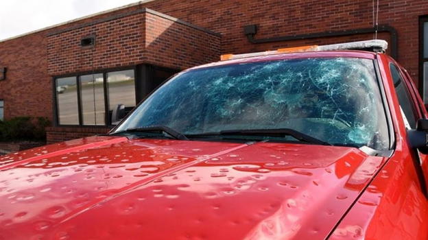 Il trucco per salvare la tua auto dalla grandine