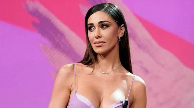 Belen Rodriguez esagerata: la foto non adatta ai deboli di cuore