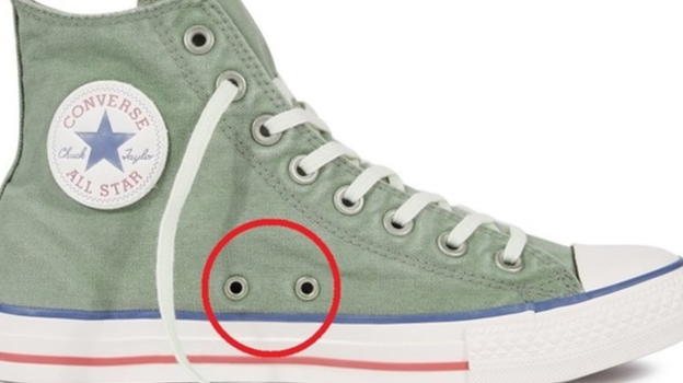 Sai perche le Converse All Star hanno due buchi laterali? Sono utilissimi