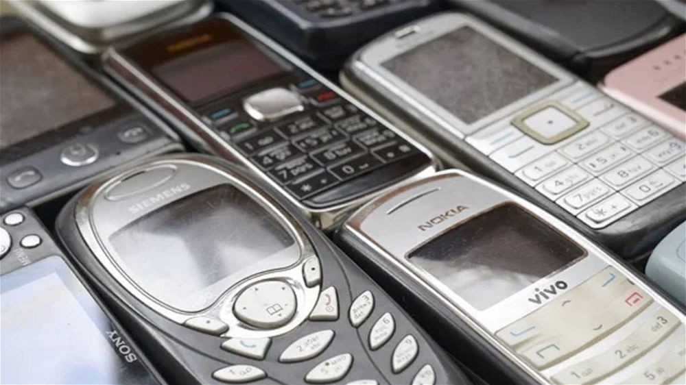 Vecchi cellulari, ecco i 10 modelli  che valgono di più