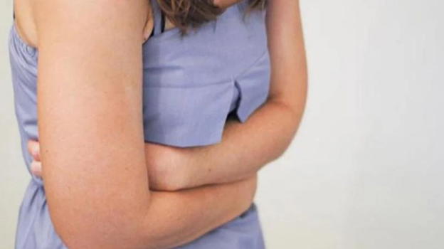 Ecco i sintomi del tumore al colon che state ignorando. Meglio fare attenzione!