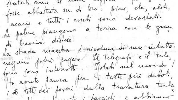 Lascia il fidanzato con una lettera e si nasconde sotto il letto. La sua reazione è spiazzante: ecco cosa ha fatto